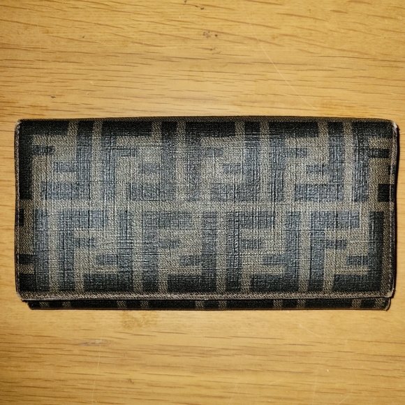 FENDI Zucca Wallet - Picture 2 of 15
